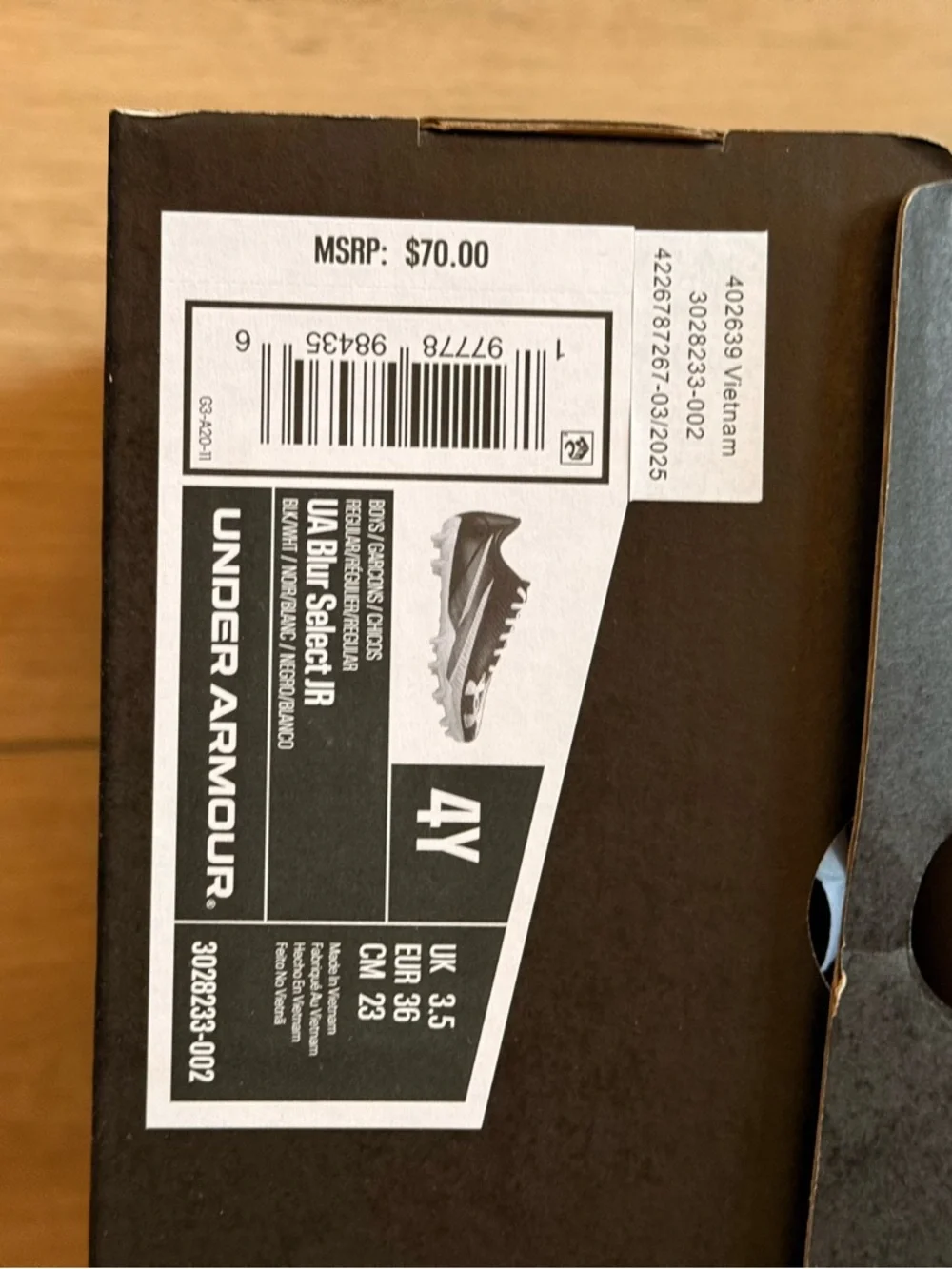 UNDER ARMOUR UA BLUR SELECT JR CLEATS SIZE 4 NWB